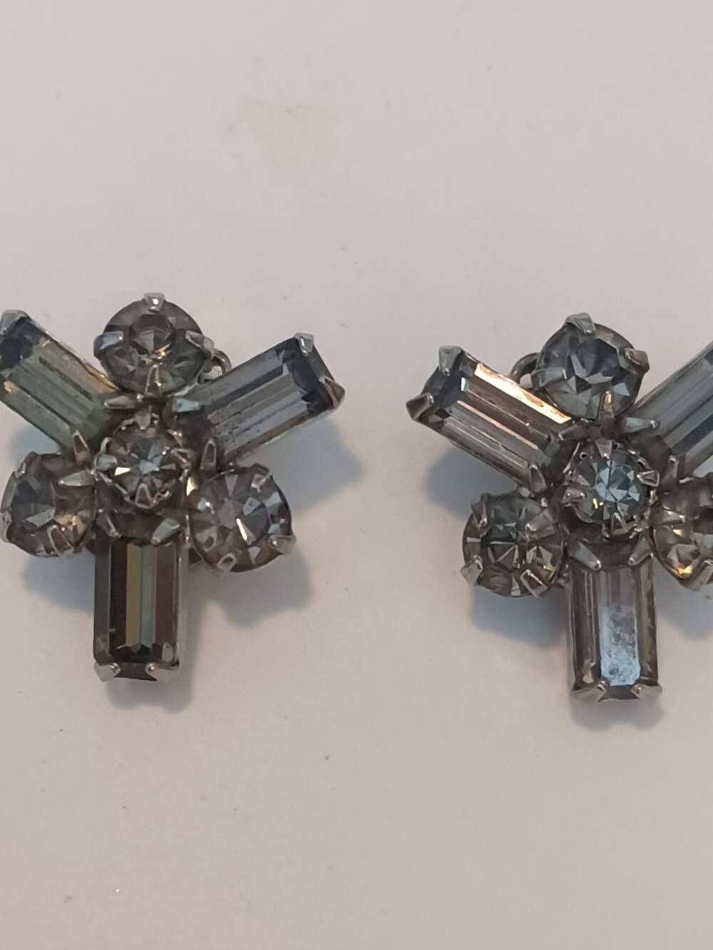 Vintage WEISS Clip On Earrings Rhinestone Silver Tone Signed